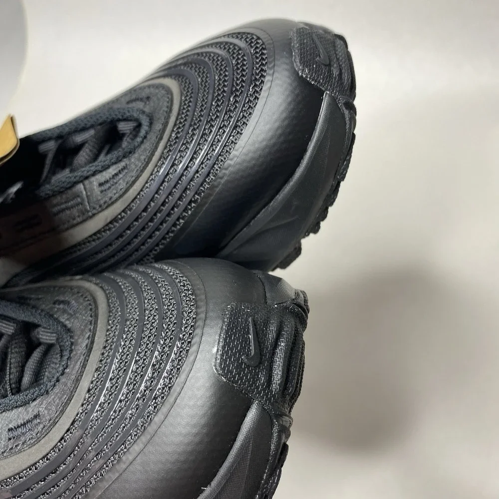 Nike Air Max IF2622-002‎ Black White Kids Sneaker 4.5Y Comfort Athletic Casual